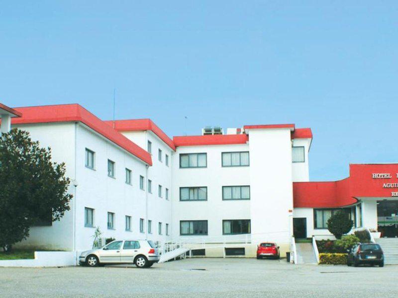 293022BF13D97D59AB252EE457F61BB6