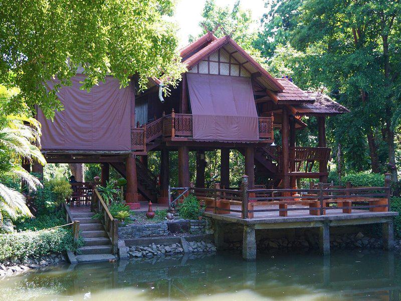 FDA3BA8201FD8A8DFAF4287ECFE9EE21