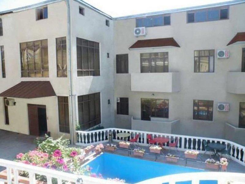 8539198BA6F0ABDBE08A32A41225D28C