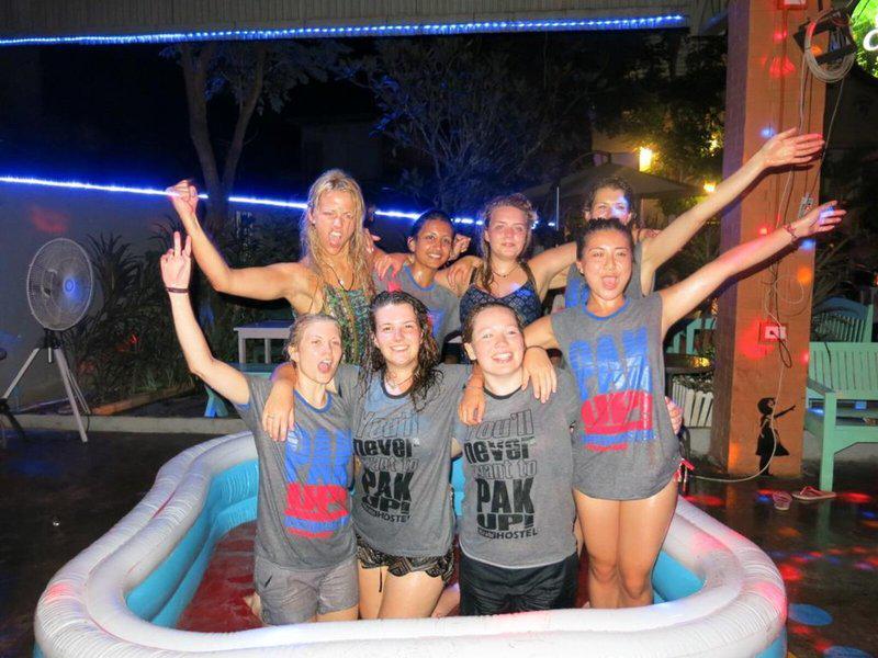 907264D81FBAA22F7A23C4DE1A07BCC0