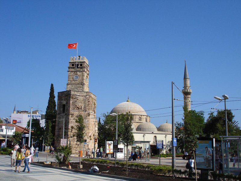 13C49903B680AD8B611A7A7B4439D22F