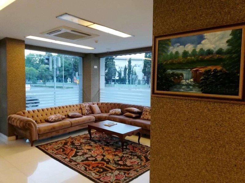 2BE0F362D8EDB9D49B73607E1DDEB31E