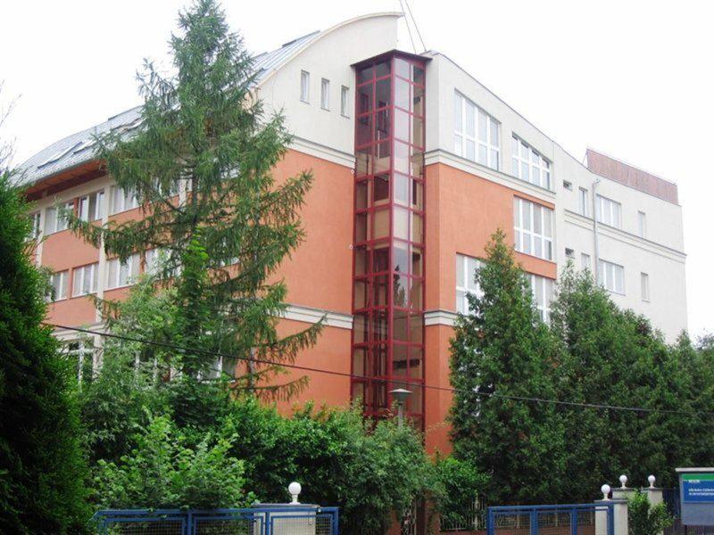 B33519D9E69F7D557C18FA9636FB492C