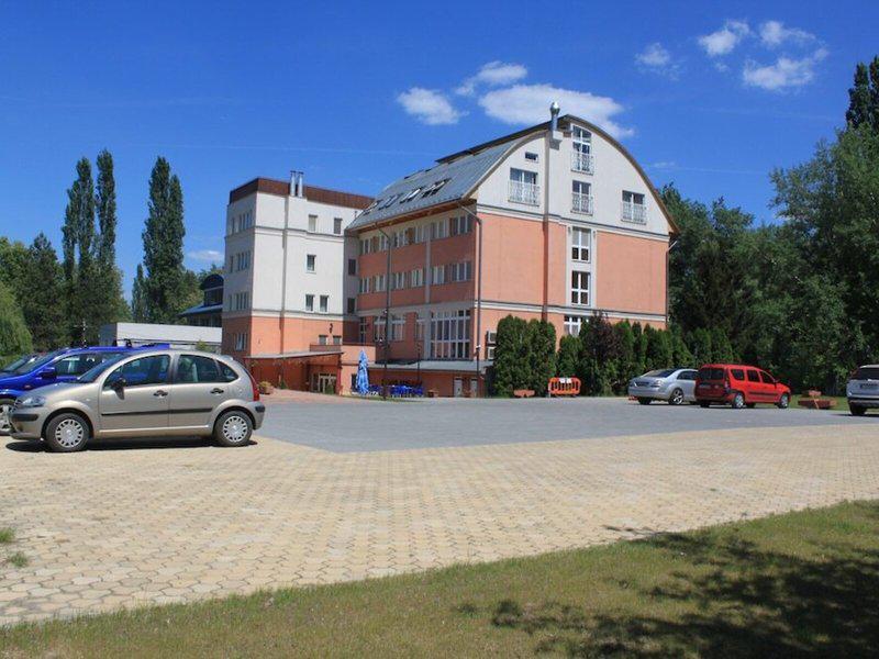 A85AB3366714DC43FEF1C8C81602419C