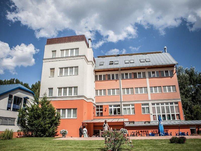 97D8358D87FA65E2184887DBBA5CE199