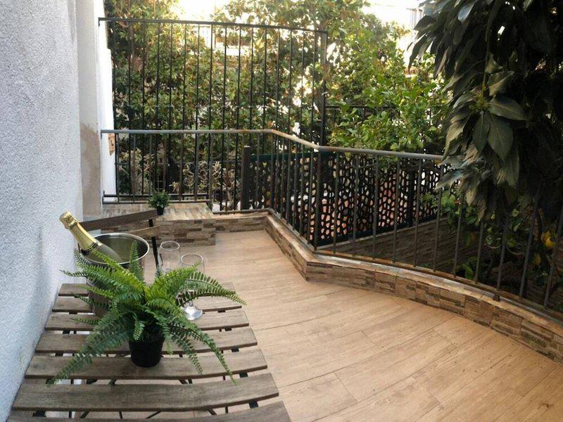 0F4032F9F2DF7C6B245391D583AD0D10