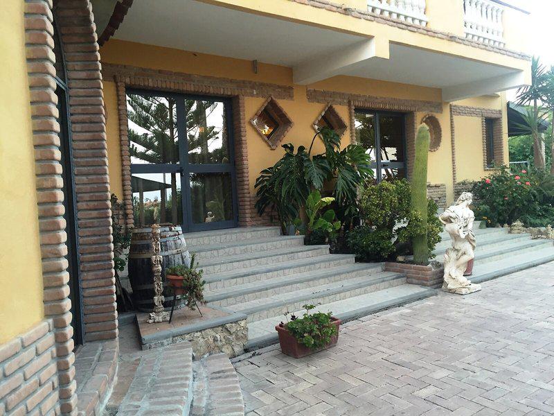 48F25B49430230FC7CBC4996EF53572D