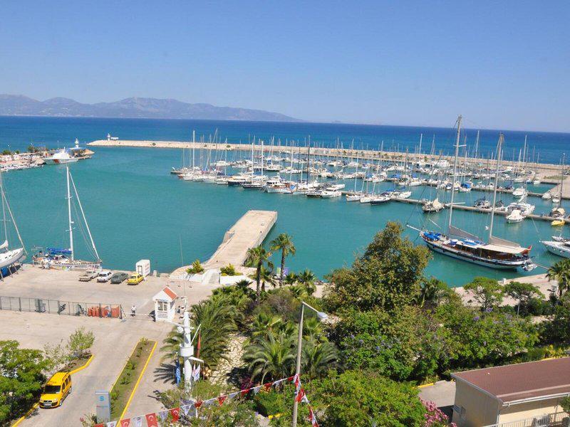 2A241FECC6008AAF90D704D2916672F4