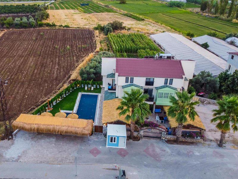 58586CC4905770FA8E0F28ECD90CB9BB