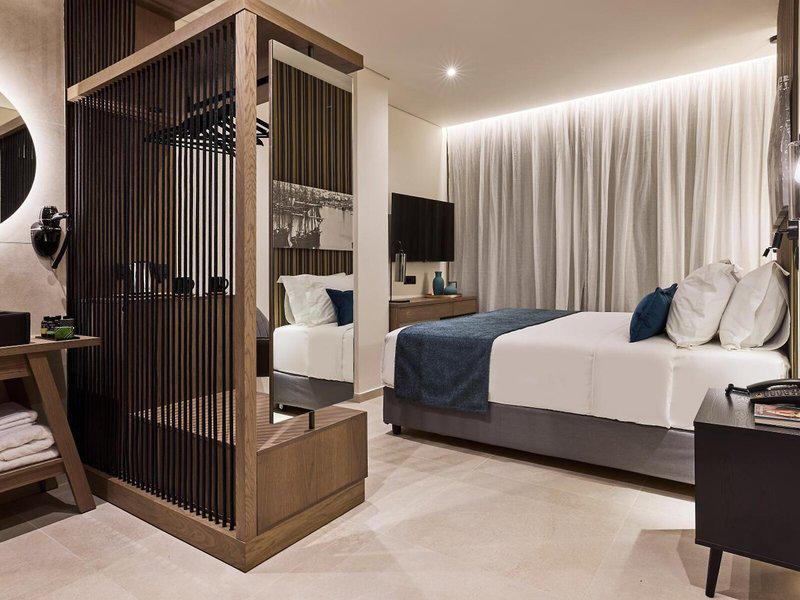 78EEA4C42B1EA3FBB510690918A084C6