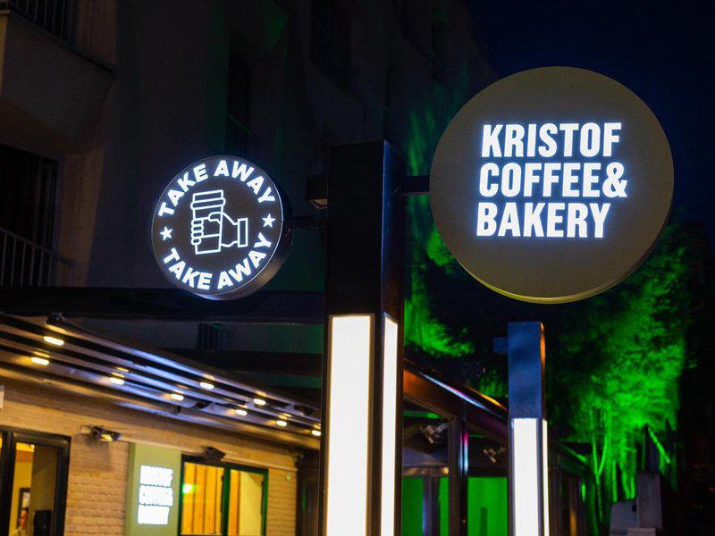 E52D37C36D86E1BDDBEEFA80F6DA483E