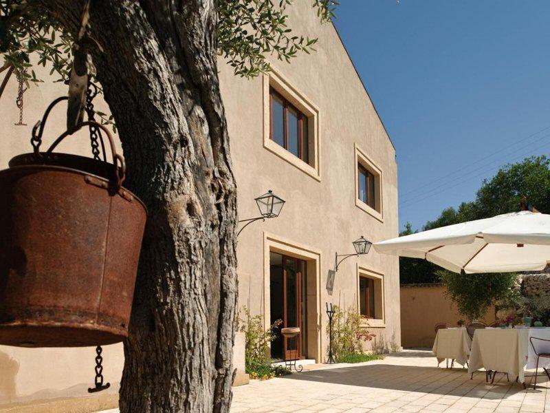 D49098AF68E1786149FEF098C9BD80D5