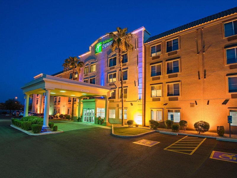 A41CB84ED97C233F7B3B00BBFF8C22B3