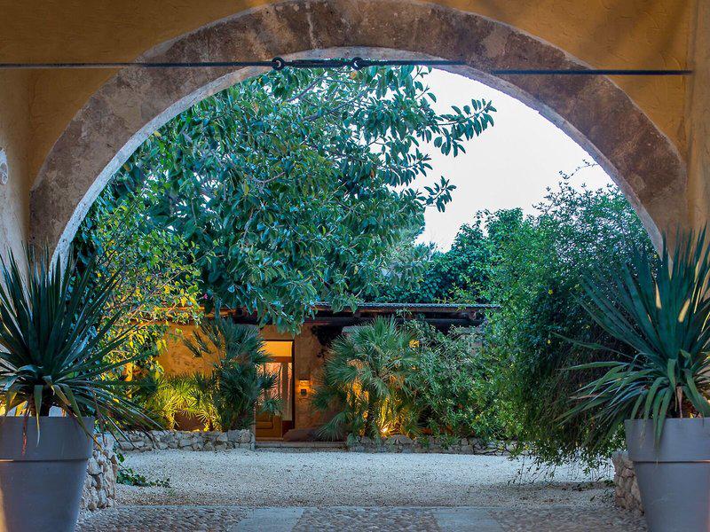 7EF7A033D4AA2C284B6EFD42C38C8970