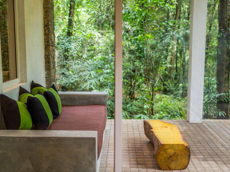 FF80C3A64924B3201AE7D35AB8722436