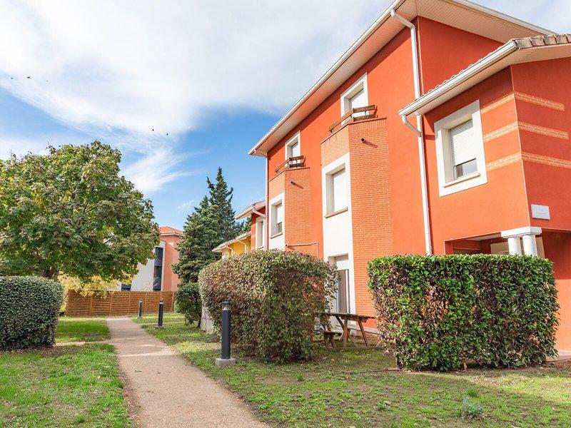 AEF0EF7B30366BB9D7F59FD8909ABFB2