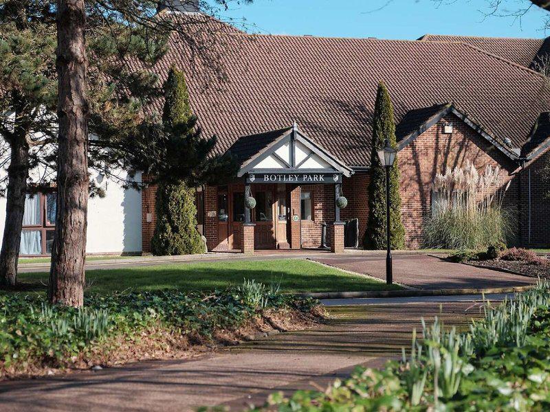 EEC1808E2E2F5599EBA193BB4D84D569