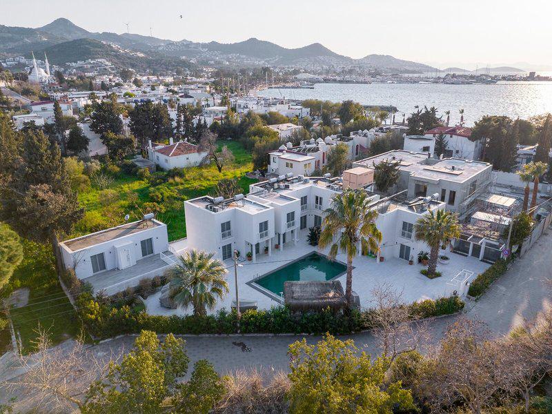 90F7A87DFBF8FF008EE79DBD2097D9D5