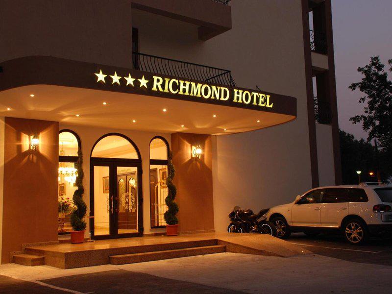 FE0854AD5F79563D93A5924A128A406E