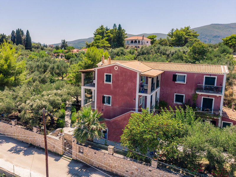 9630E7F6C7E11E168DCB45C43C450AA2