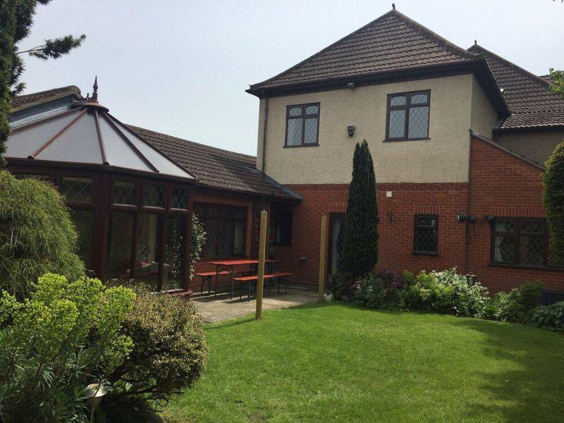 D4EBF2E893B4884F3200FE6E5BB22C84