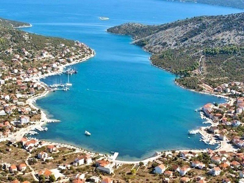 0558CCA0C64495CD5E1A98418FB9AE67