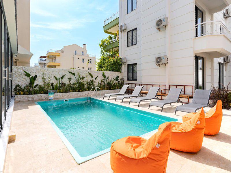 34CF663F81985E3B24CC4EB11BCCDD36