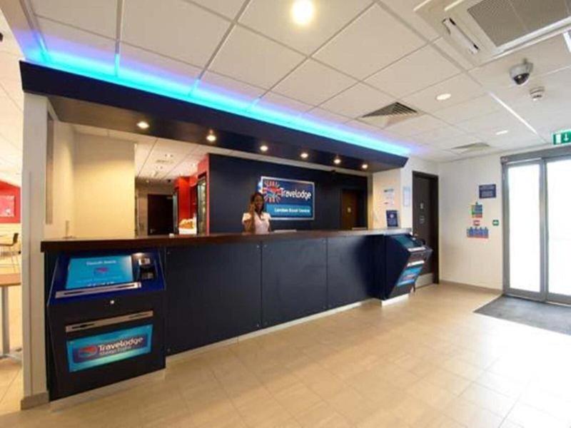 B6E438BE6EF457158B1EC16E33BC256B