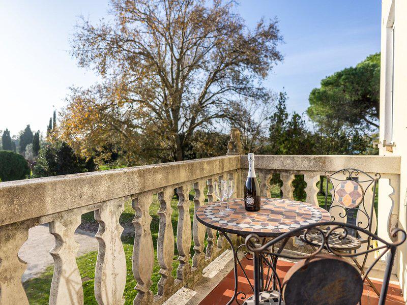 6B2713D5AE32F8816E06C8457A0F351B