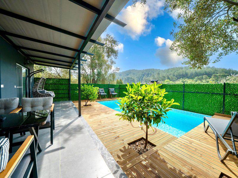 882AA78B192AD93339190728F8745BF7