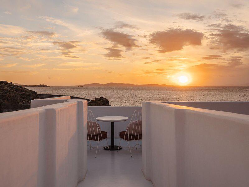 FAAEE65BB56075D6E2E383A4D60F5562