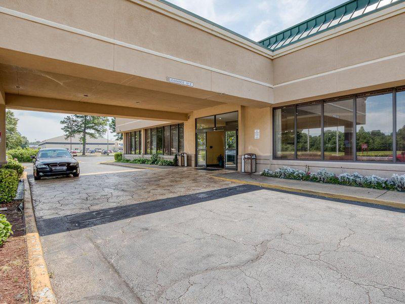 1323E85DE446CDF9C27B5D6F527D34F8