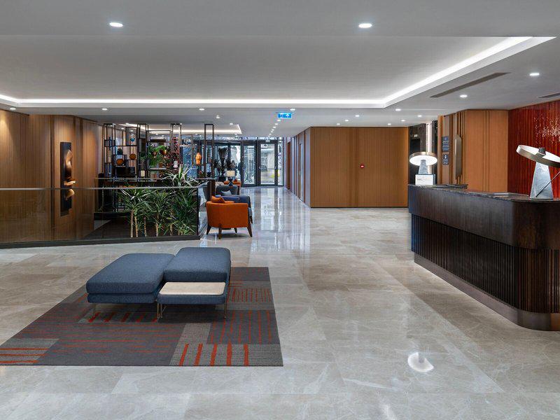 27841E56E0803D31D9E53B52B37962FF