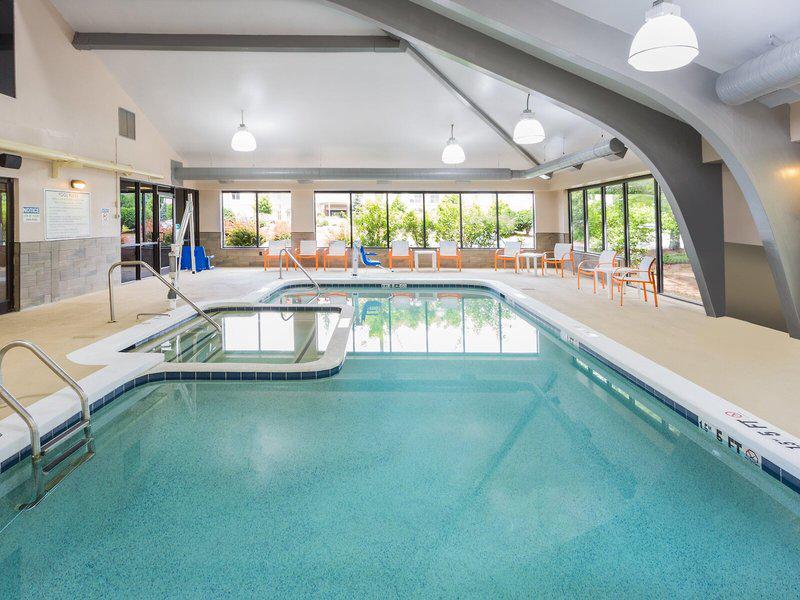 AF5C404FC57D9AFD28B1324E4A56450C