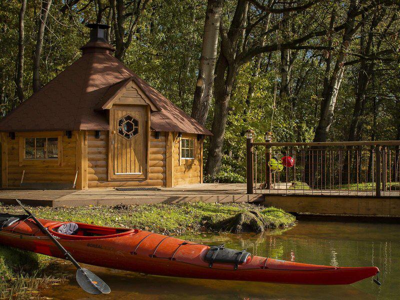 B310EE8349774EB41B459FB8C4F0E16F