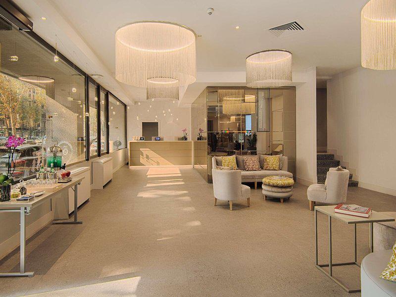 12B552B3F7C5851CD2DBB1E8B6D42A98