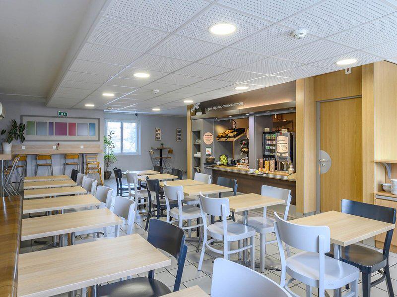 C68330E4B6A89857F8A9C3A897B0E823