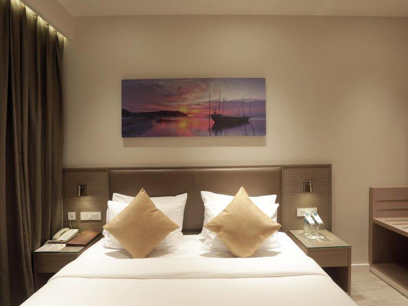 B0817BD8E33BF84B8570C012D88E8367