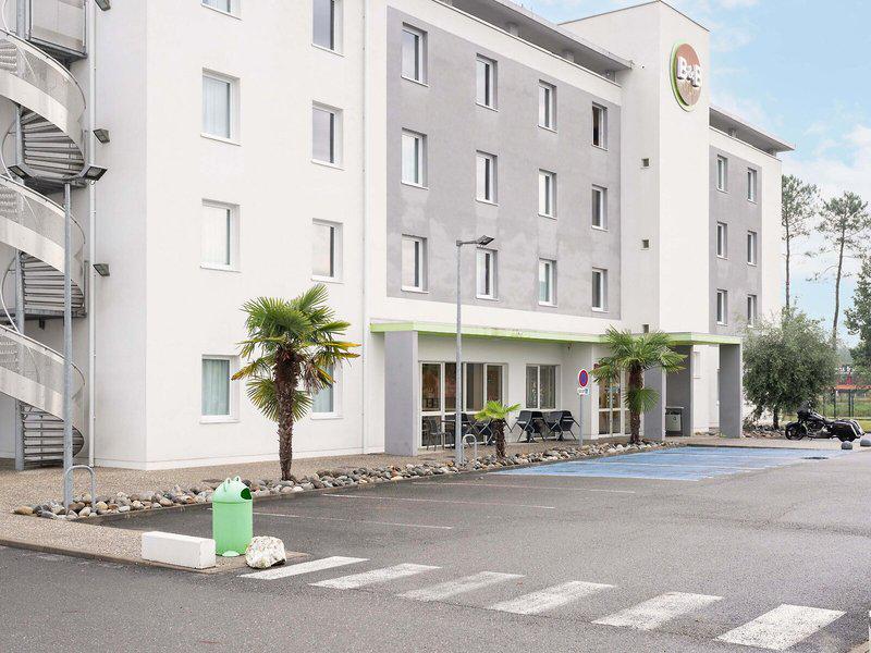 CC793240C59CA9155E6E6C6A81692F17