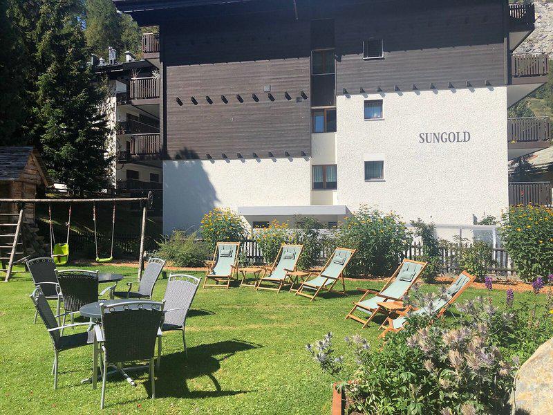 8D62DCABEA99F964A5703A7AC4517BB5