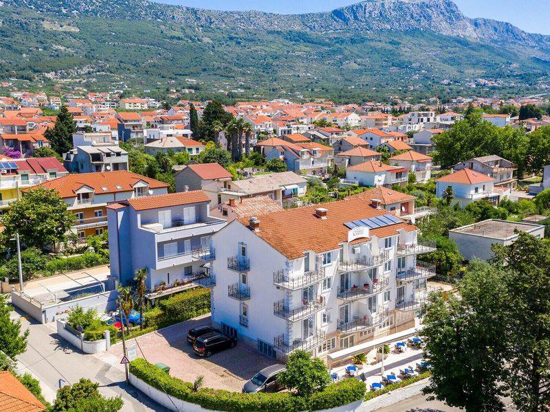 B4965CD9503DB068939C61261D73DFFD