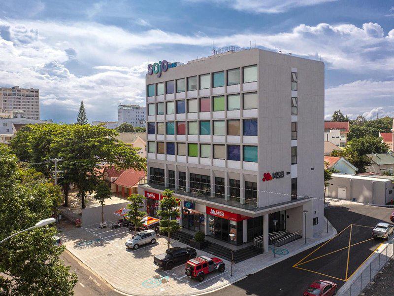 F8F3EAFDDB04181DCABED776CE5F65A7