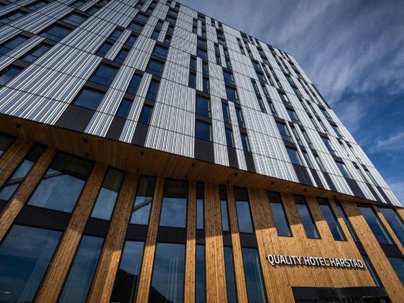 AA9B85C2E93D03A5701F9C60A895843E