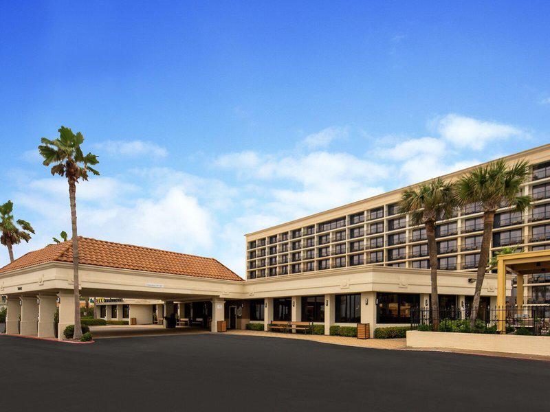 AB551826C92D274E91C8F09D846D3379