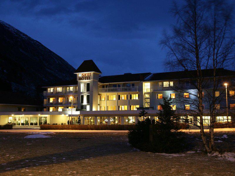 B86519EA71AC52ED6DCD85D6AB9F816B