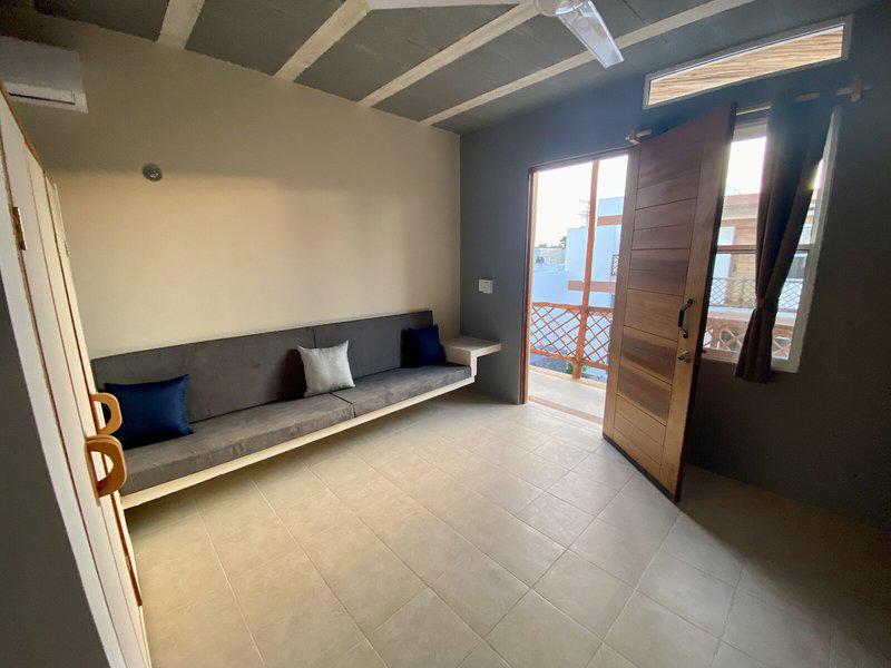 93C680AD9604C2822F92A1262DCAC814