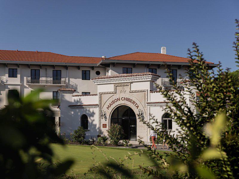 23B92D5DC39D469321CBACF8FE2841F7