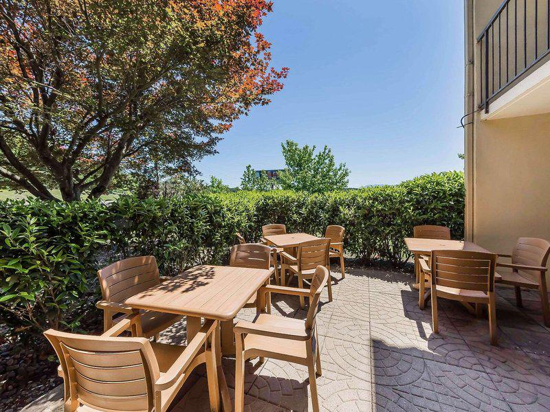 3F76D89440D43109831D35CD971EA42B