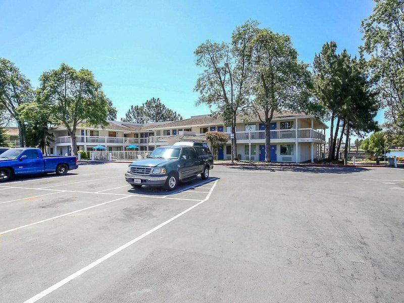 4F08E154E3B14ABC6DAE604E759F6192