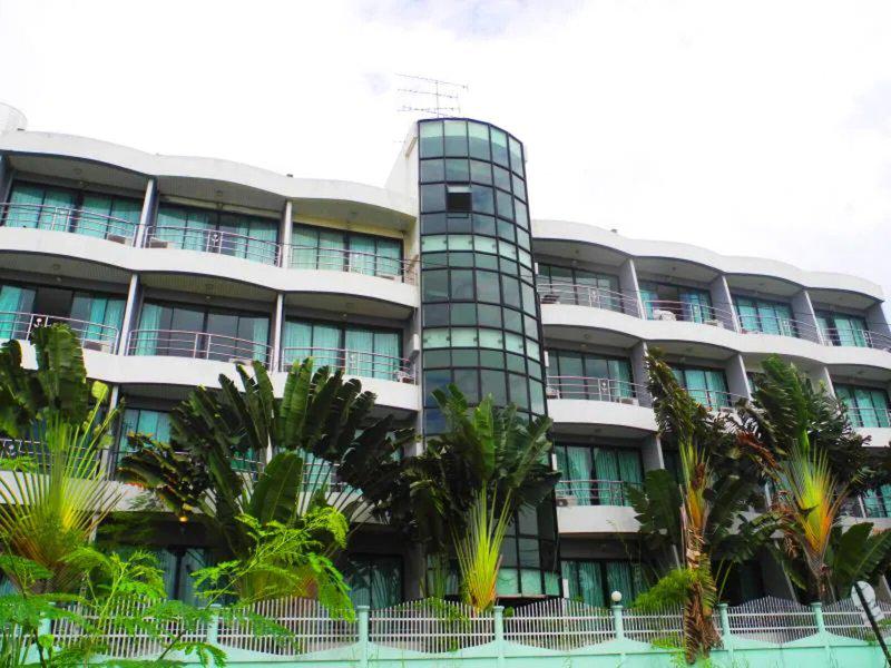 F66C9521BF7A2FC05A914D5BCF9E2E04